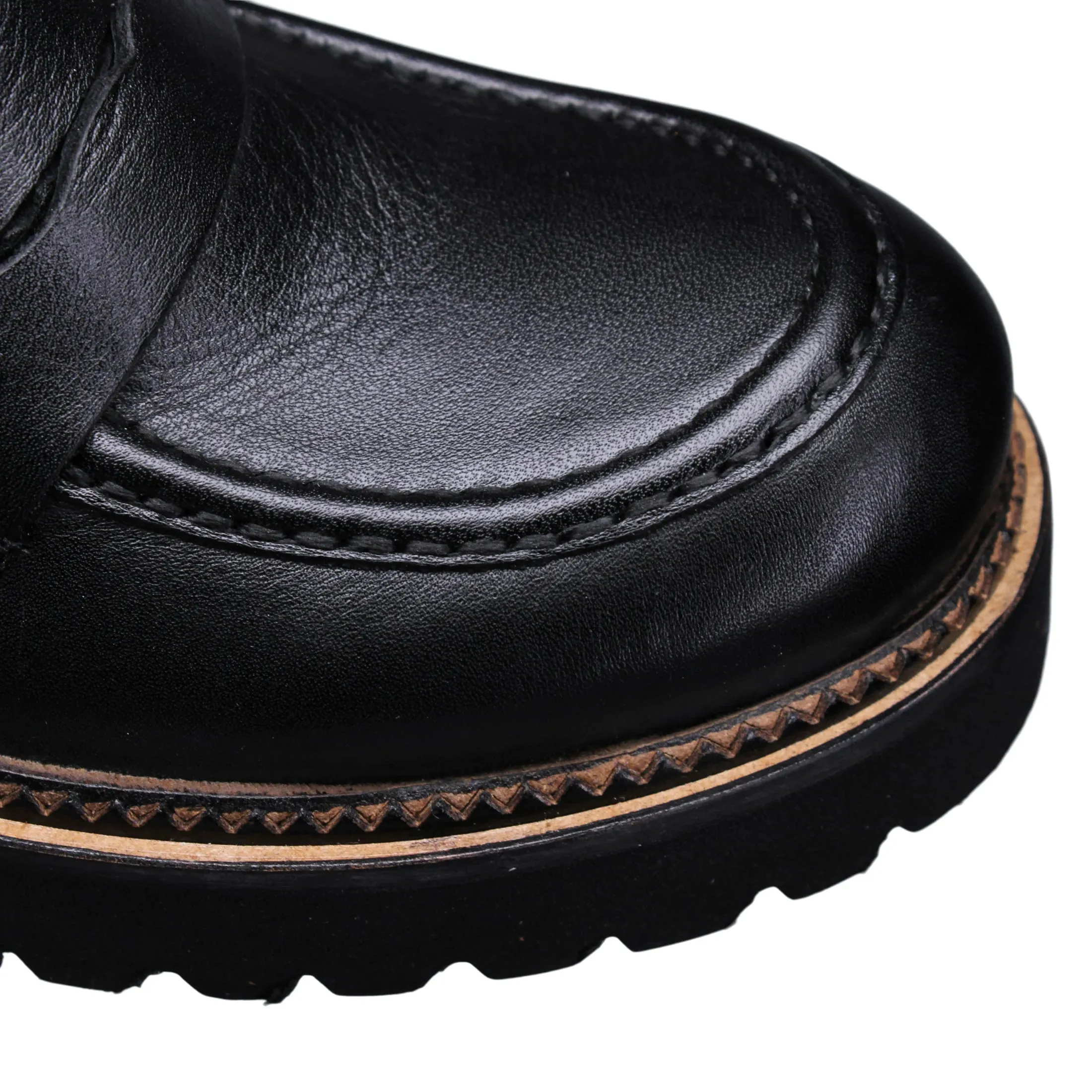 Bueno Annie Loafer | Black   Merlot