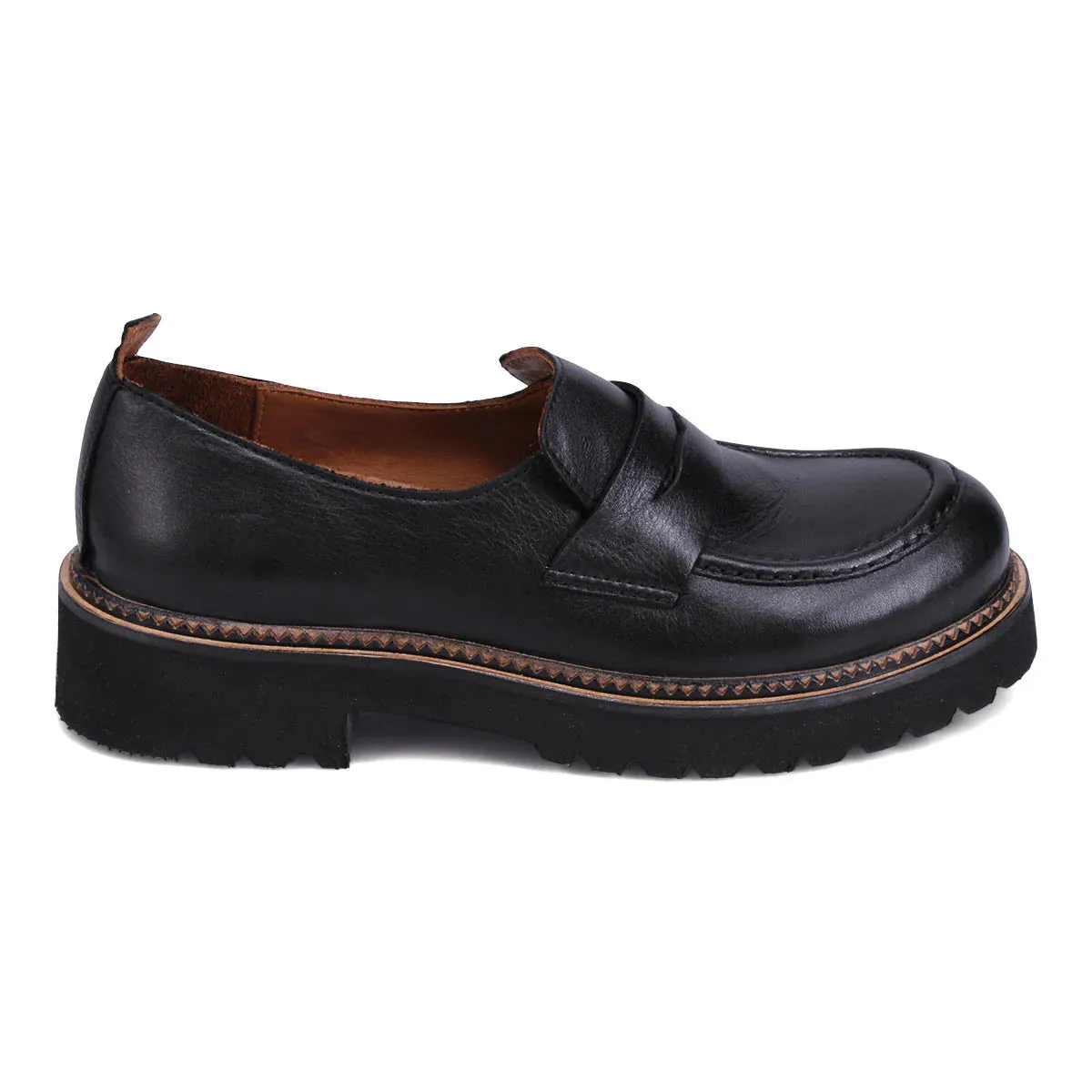 Bueno Annie Loafer | Black   Merlot