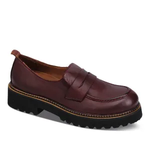 Bueno Annie Loafer | Black   Merlot