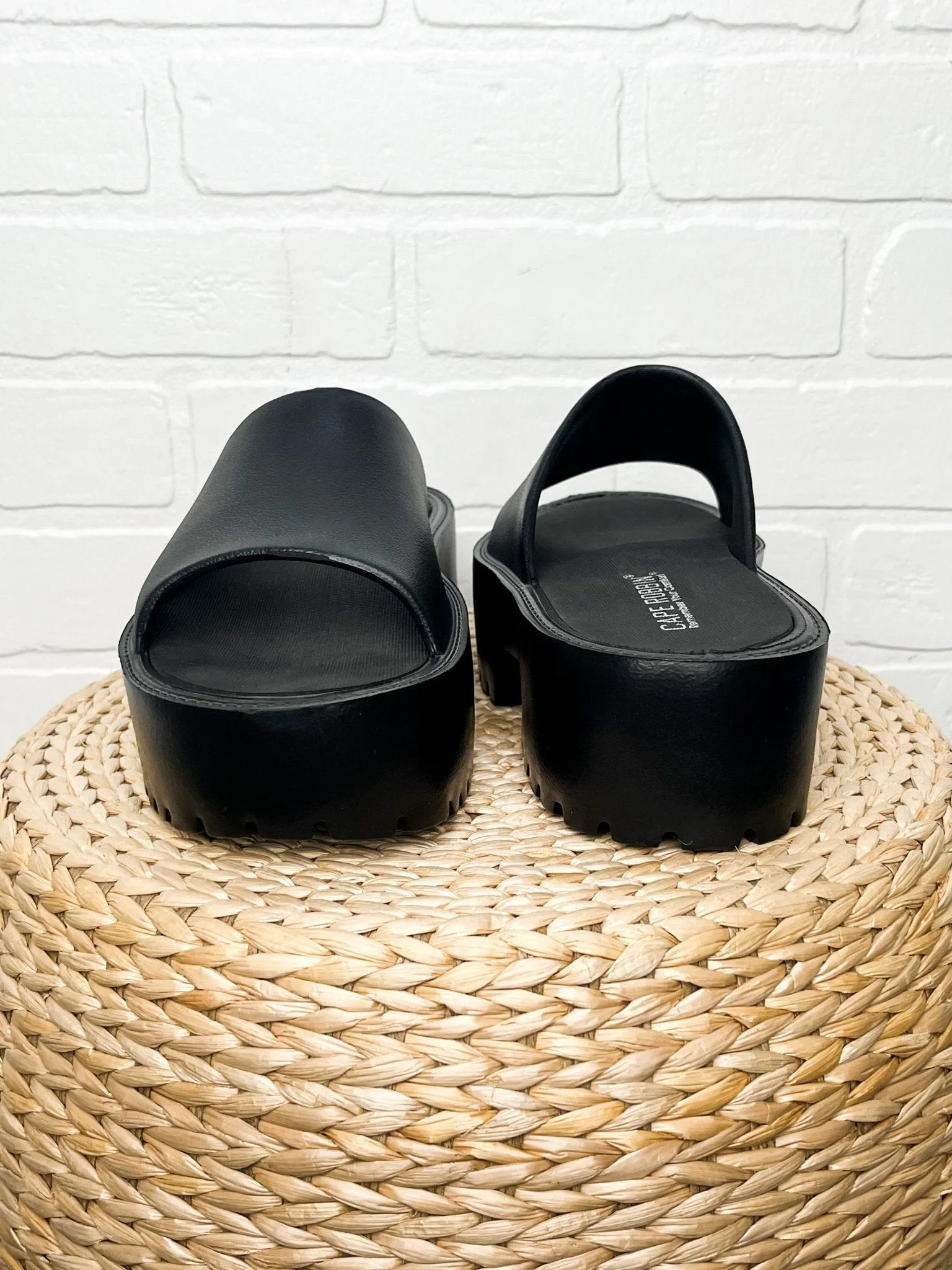 Oriya chunky sandal black