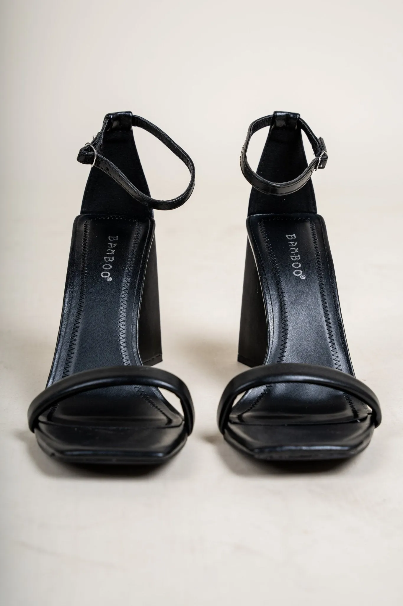 Premier one band chunky heel black