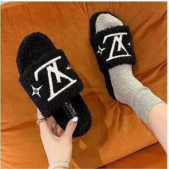 Sherpa LV Slippers